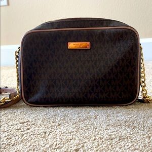 Michael Kors crossbody purse